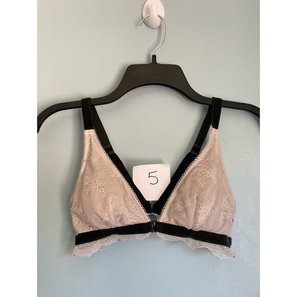 Victoria's Secret Bralette Small White and Black Velvet - Picture 6 of 6